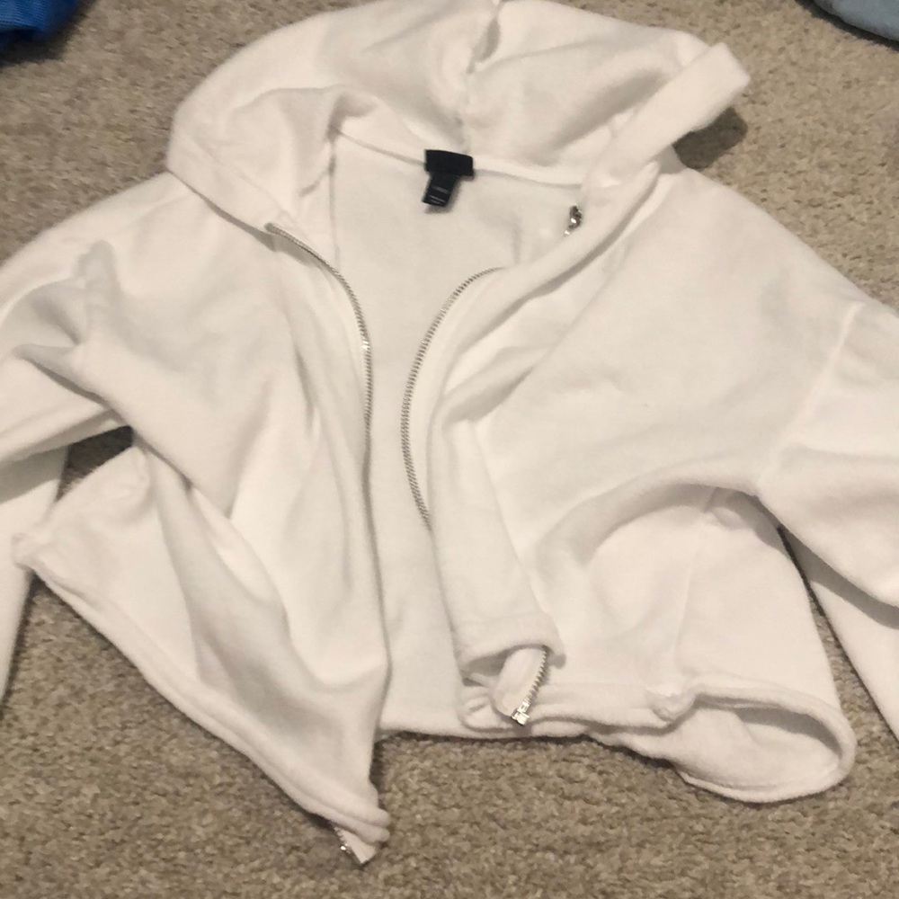Art class cropped sweatshirt no stains and Barely warn